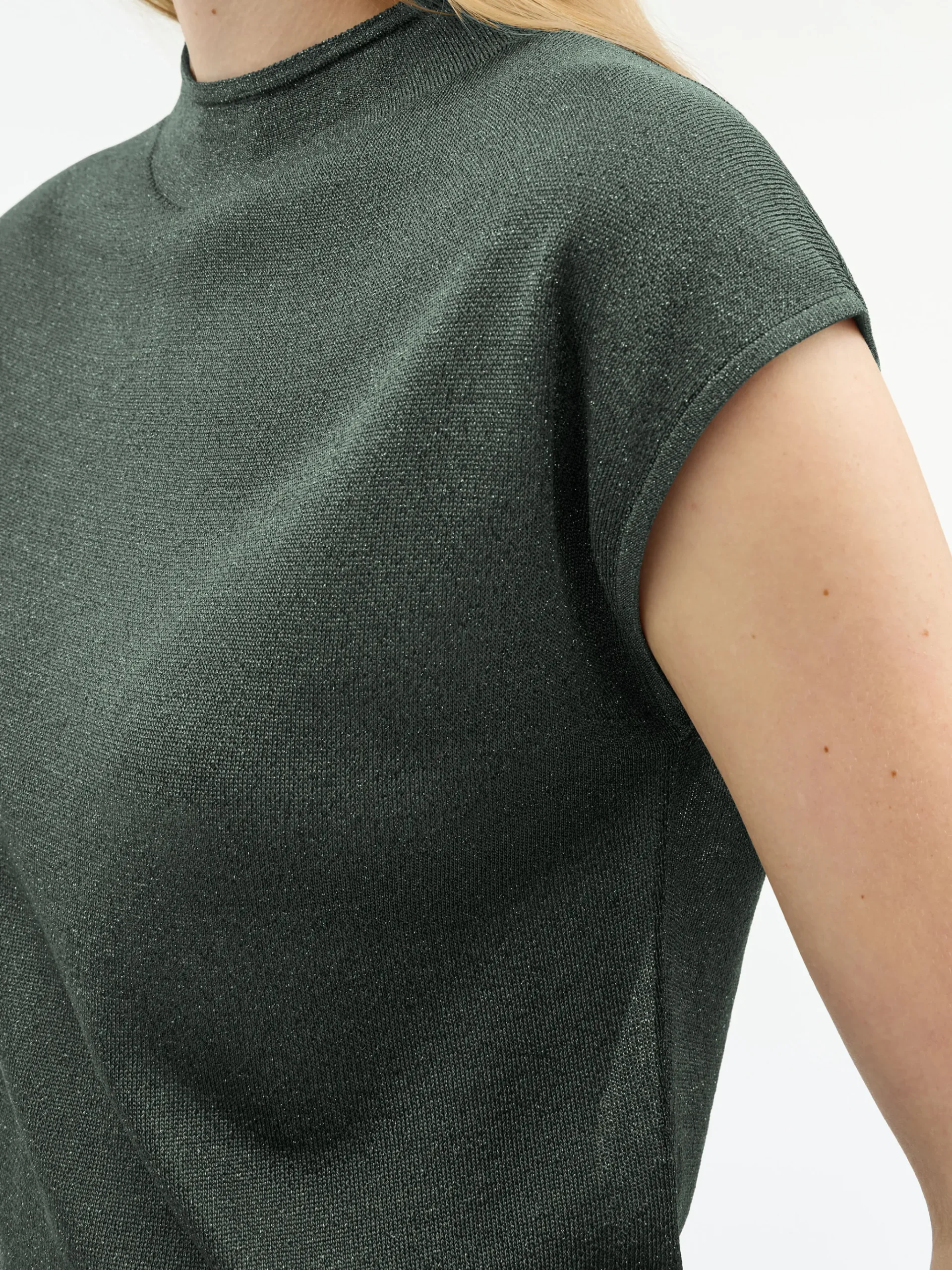 Cela Stickad Lurex Topp