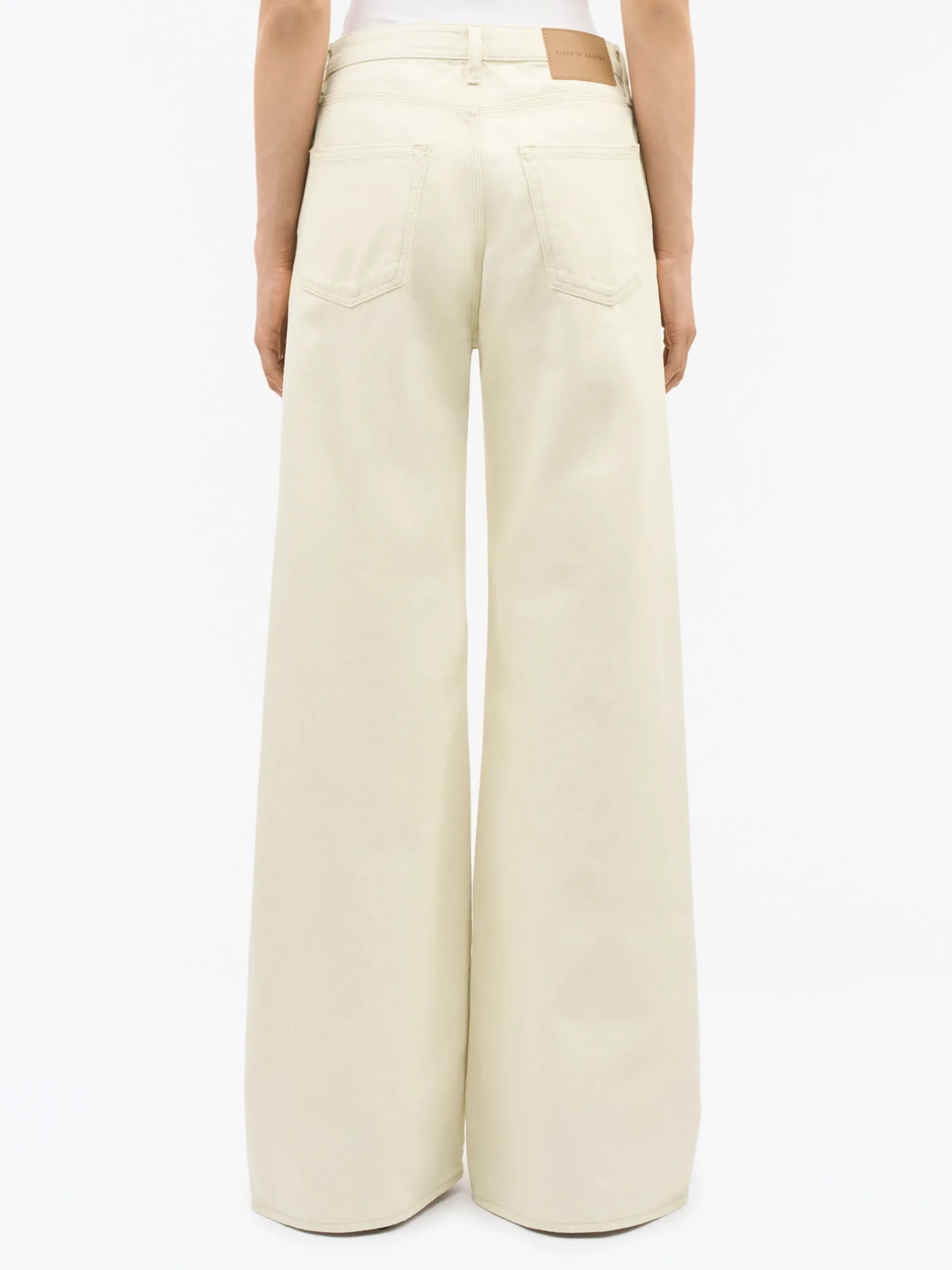 Kinne Loose Fit Jeans
