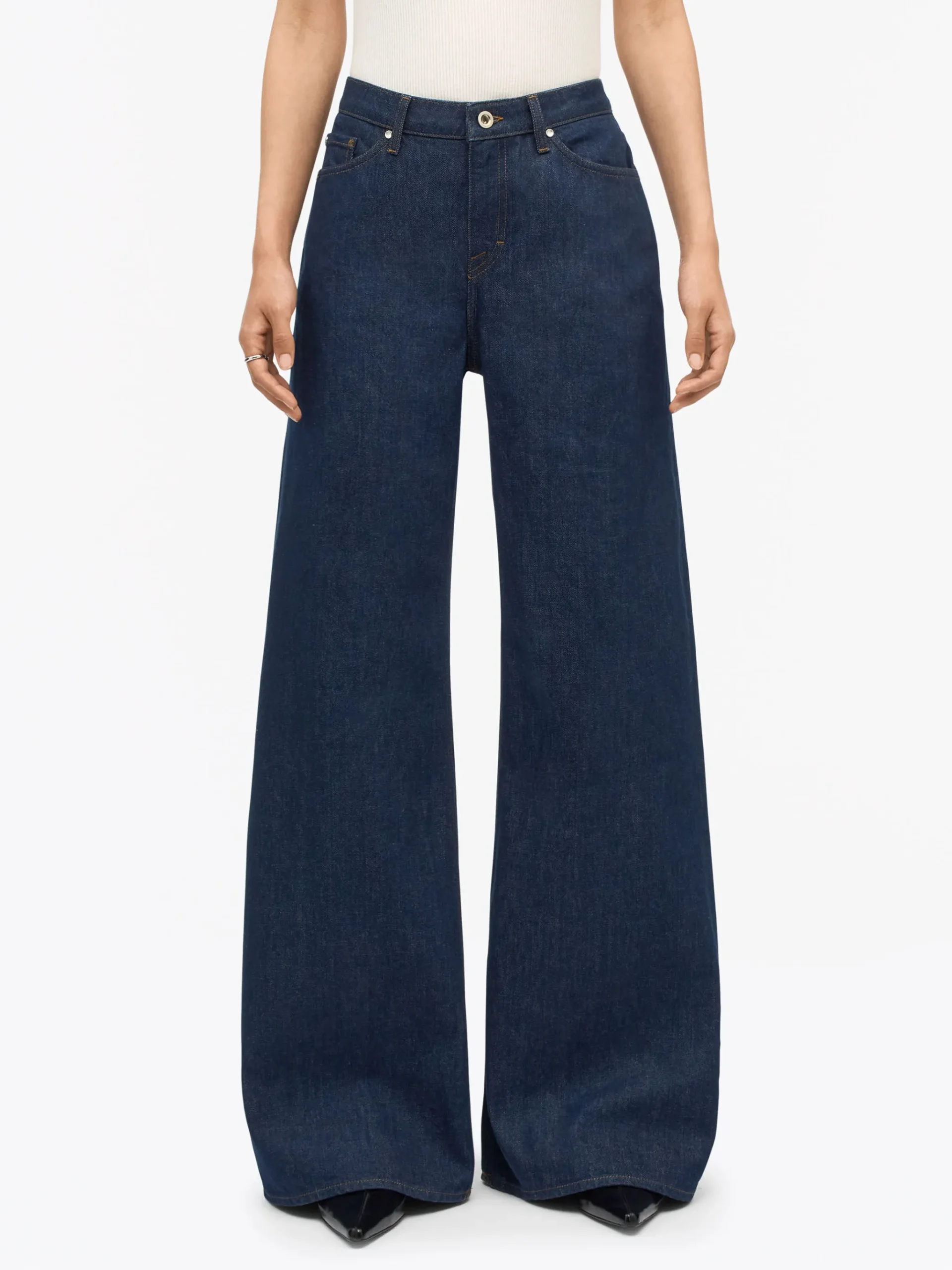 Kinne Relaxed-Flare Jeans
