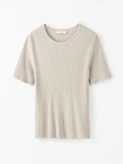 Mae Stickad T-Shirt