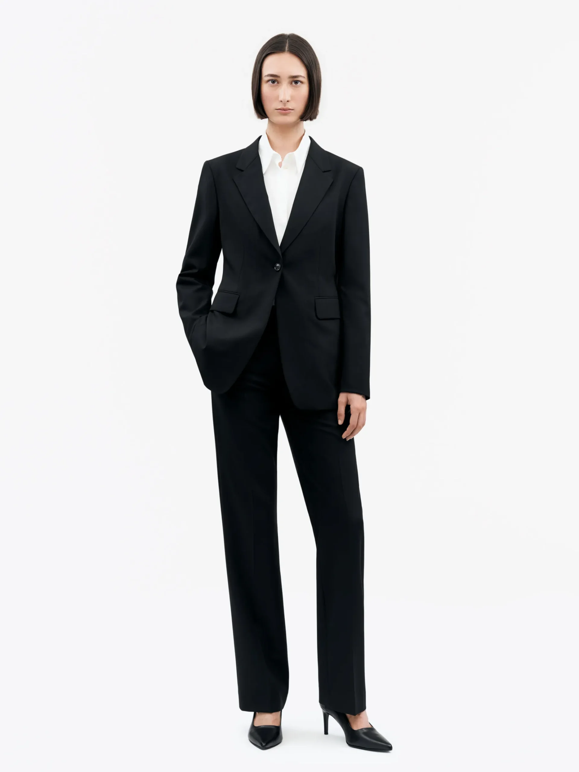 Narina Regular Fit Svart Kostym