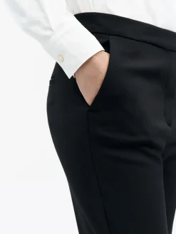 Taika Slim Straight Byxor